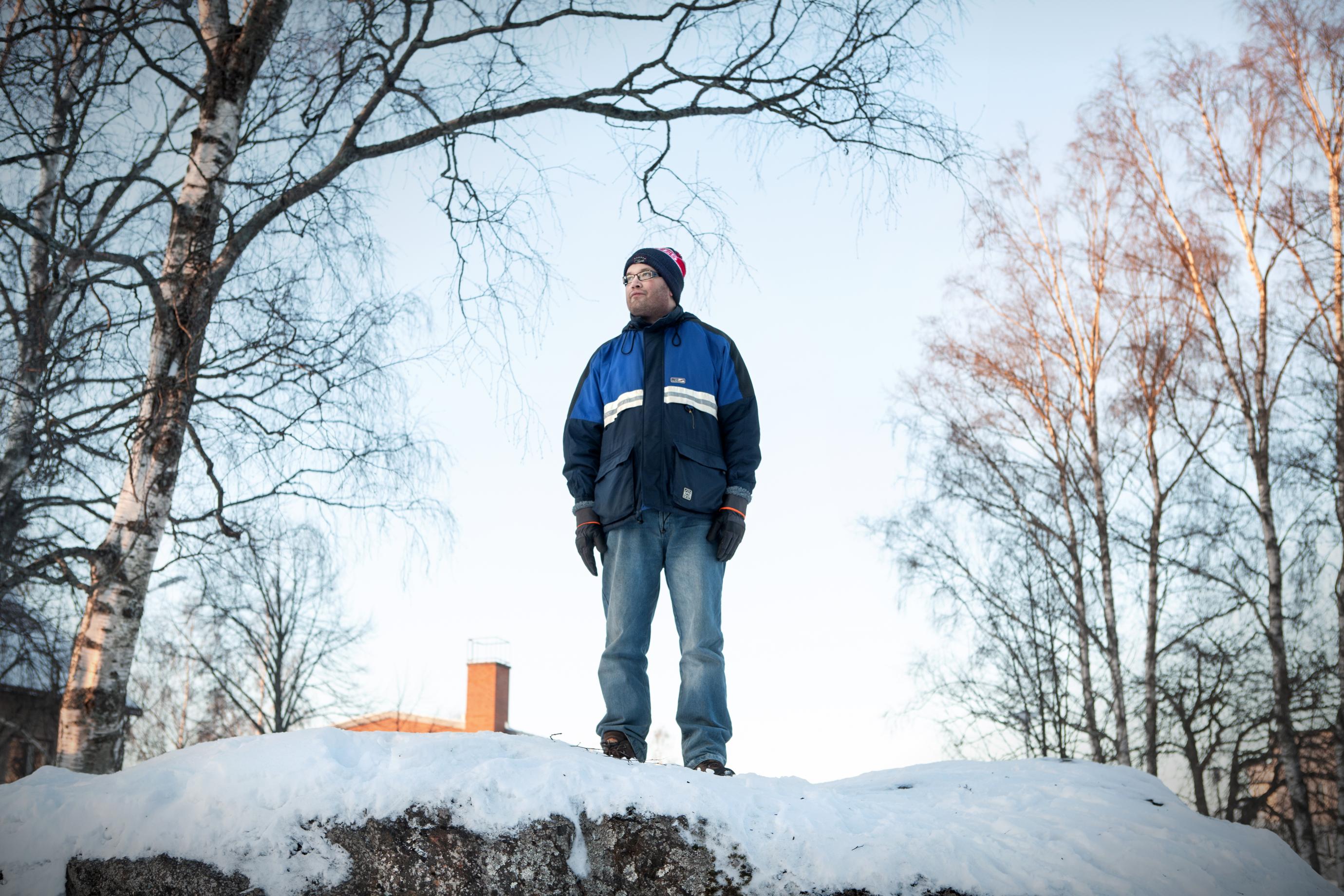 Teemu Puumala on 36-vuotias insinööriopiskelija Kokkolasta, töissä viimeksi Alholmens Kraftin voimalaitoksella Pietarsaaressa.