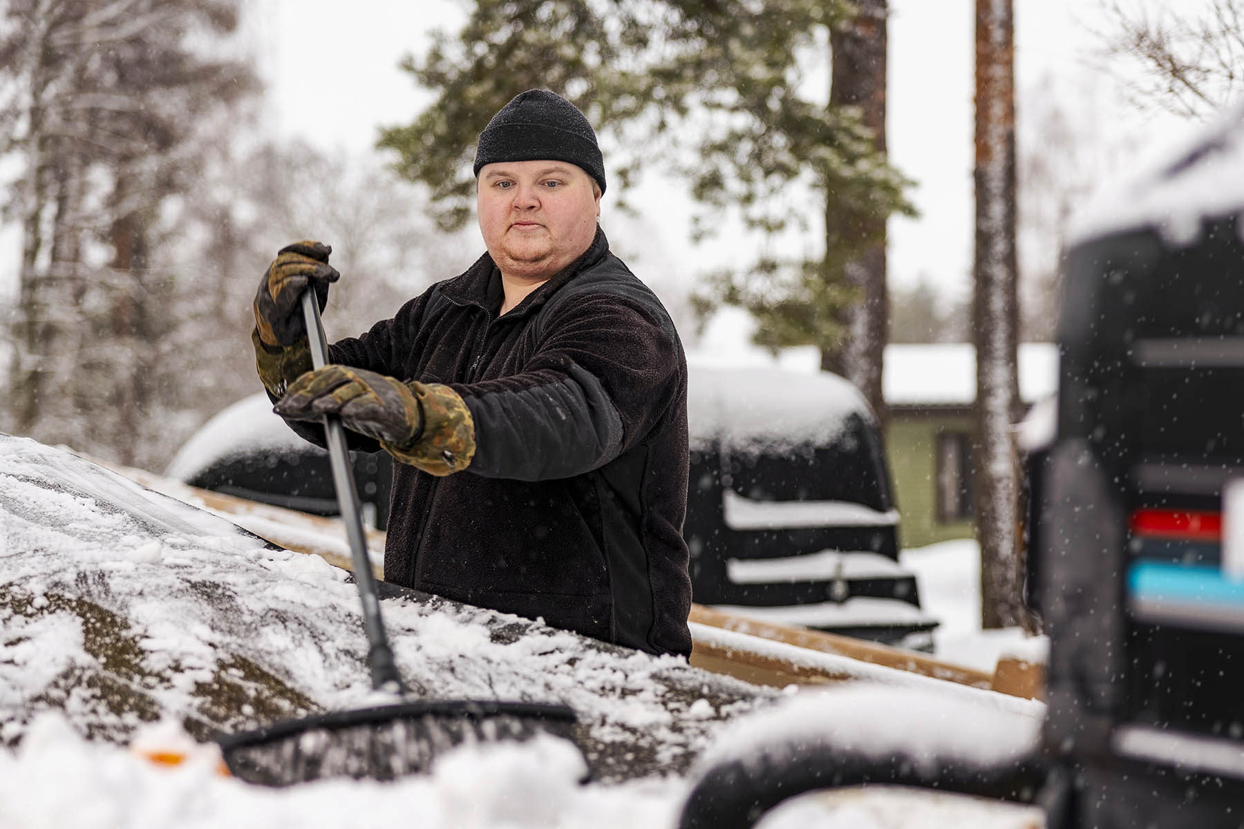 – Suurin osa ihmisistä haluaa töihin, lusmuilijat ovat pieni vähemmistö, mutta entä kun niitä töitä ei ole, sanoo Markus Tuominen.