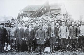 1900-luvun alun paperityön tekijöillä ei ollut edes perusoikeuksia, ja irtisanominenkin kävi yhtä nopeasti kuin johtajan suu.