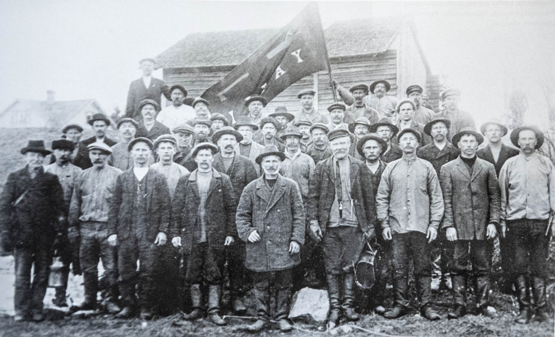 Imatran Työväenyhdistys juhli Tornator Oy:n siirtymistä kahdeksan tunnin työvuoroon jo suurlakon aikoihin.