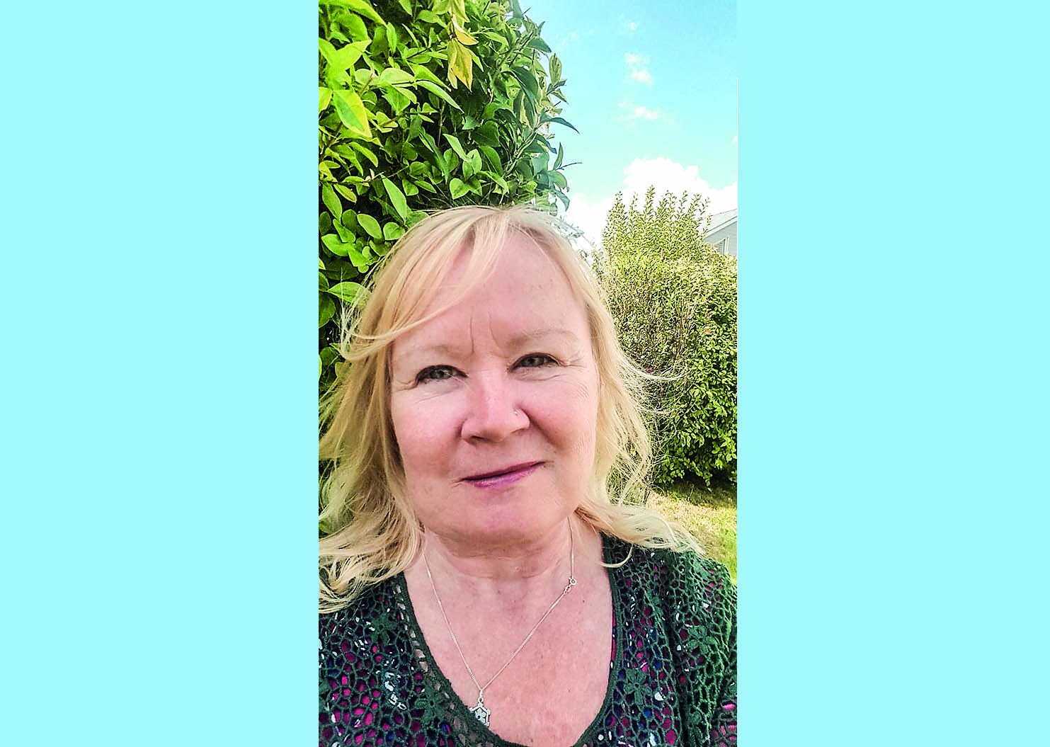 Kirjoittaja Kaarina Griffiths on Cornwallissa Englannin rannikolla asuva vapaa toimittaja ja kirjailija.