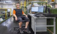 Mikko Tofferille alkava syksy on jännittävää aikaa. Hän pääsee kokeilemaan, josko operoitu polvi kestäisi taas valmentamisen lisäksi myös pelaamista.