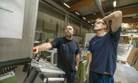 Työpari: Niko Puhakainen ja Mika Tähtinen viettävät parin tunnin työmatkatkin yhdessä.