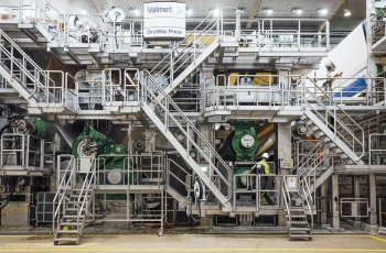 Metsä Group käynnisti säästöohjelmansa aluksi muutosneuvottelut vähennyksistä ja tehtävämuutoksista.