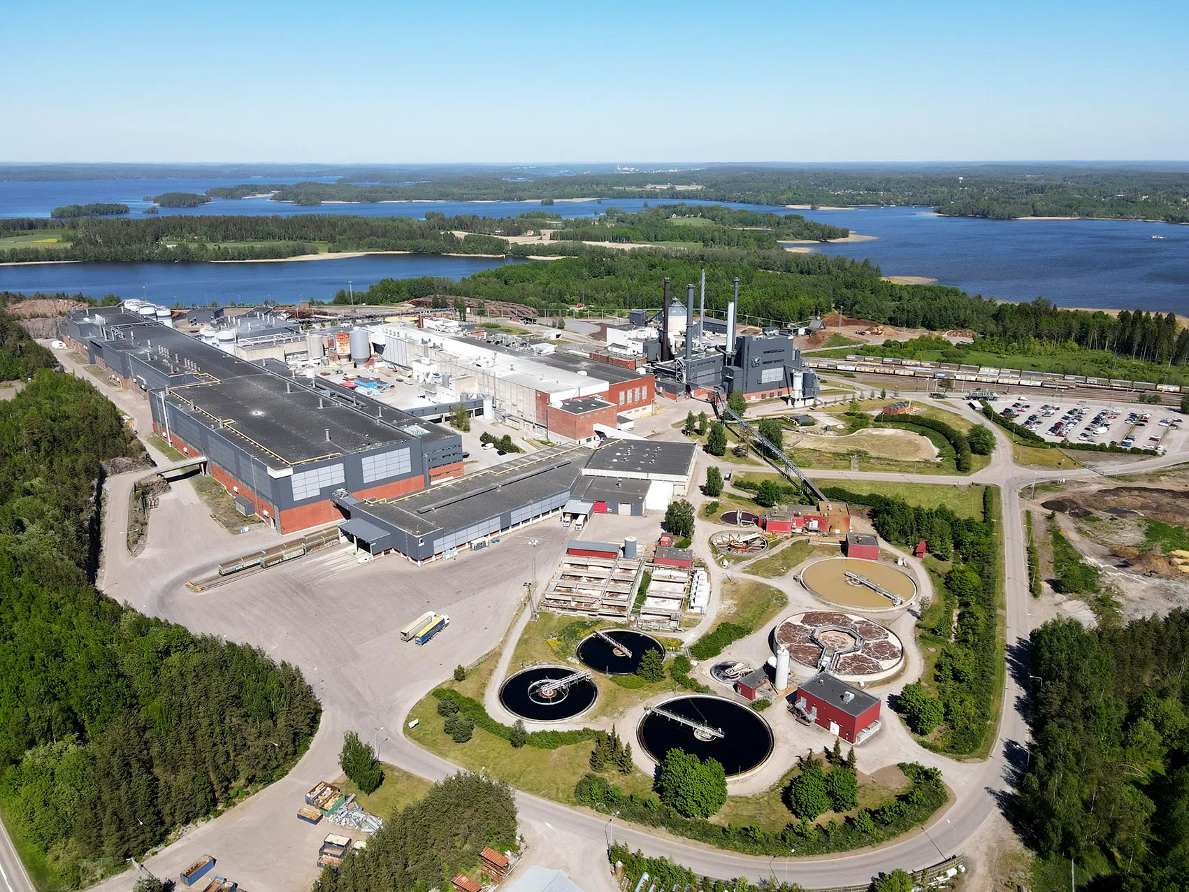 Sappilla on Suomessa tehdas Lohjan Kirkniemessä